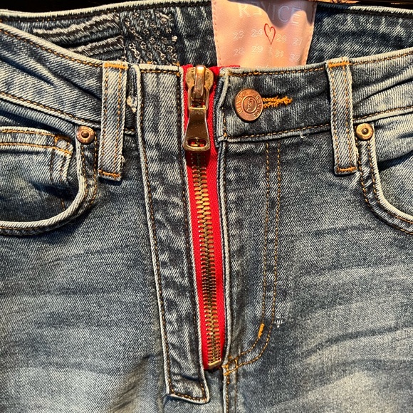 Revive High-waisted heart jeans - Picture 2 of 5